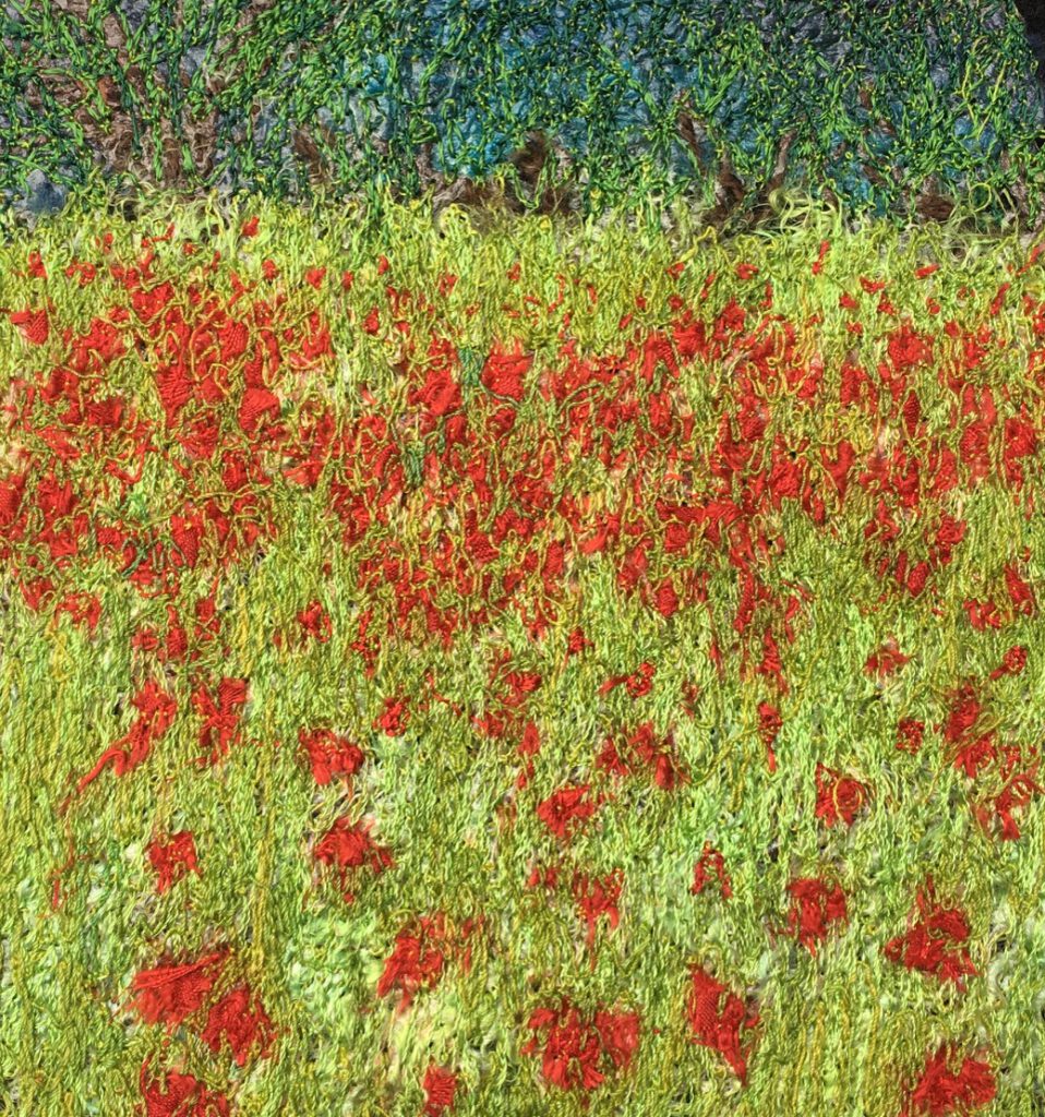 Abstraktes Landschaftsbild mit roten und grünen Farbakzenten.